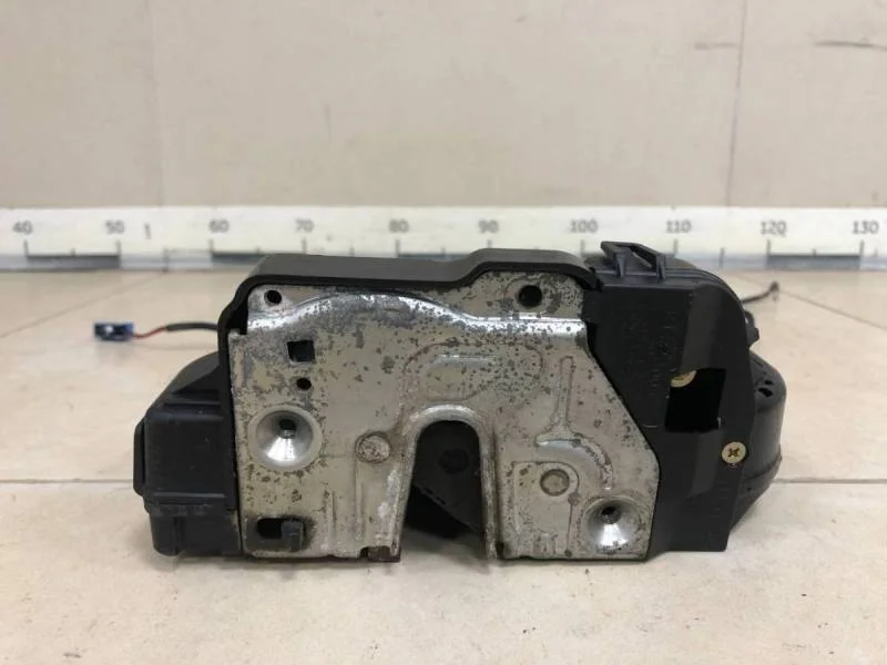 Замок двери задней правой Mercedes-Benz C-Class (W203) 2000-2007