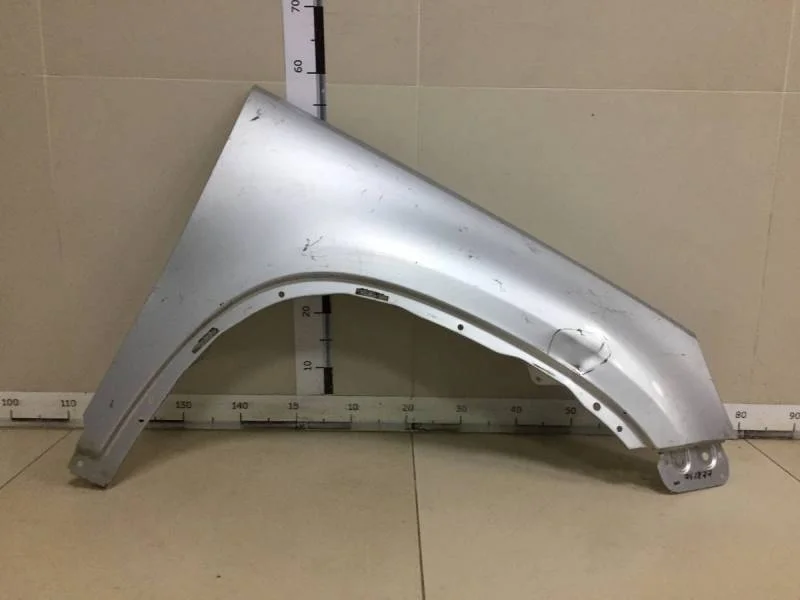 Крыло переднее правое Volkswagen Tiguan (5N1) 2007-2011