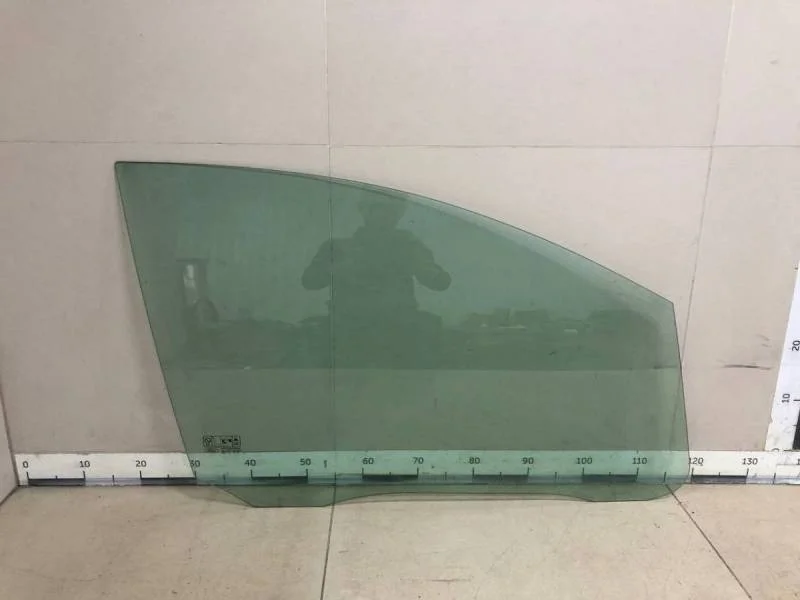 Стекло двери передней правой Ford C-MAX 2003-2010