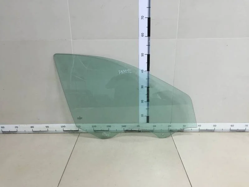 Стекло двери передней правой Mercedes-Benz C-Class (W203) 2000-2007