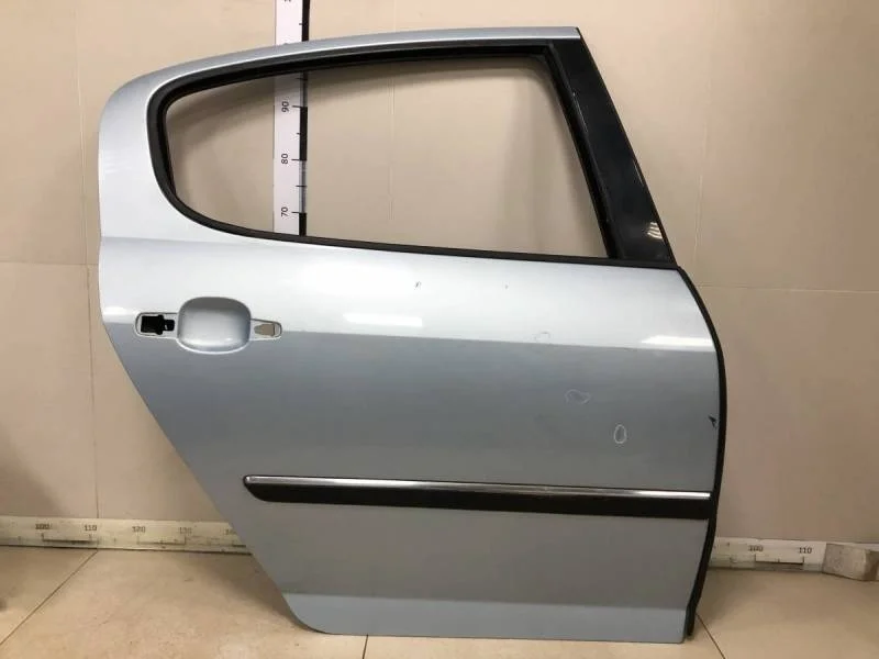 Дверь задняя правая Peugeot 407 2004-2010