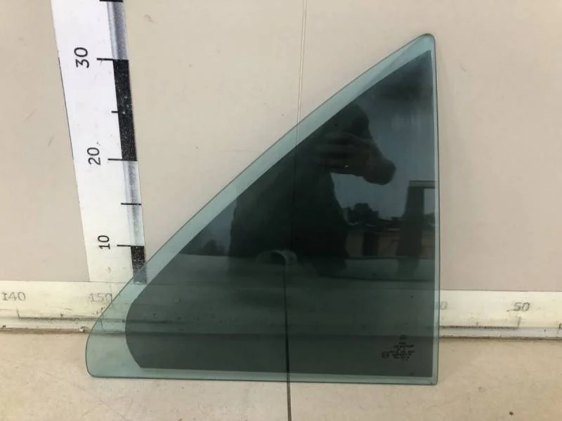 Стекло двери задней правой (форточка) Mercedes-Benz E-Class (W210) 1995-2002