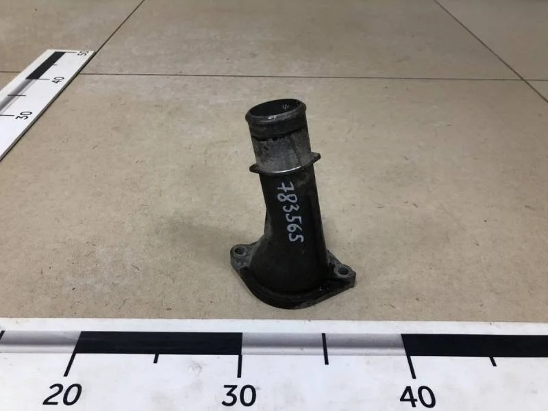 Крышка термостата Toyota Camry (V40) 2006-2011