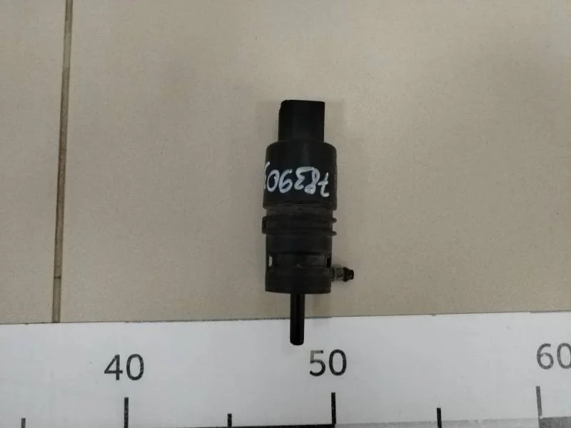 Насос омывателя Volkswagen Polo (Sed RUS) 2011>