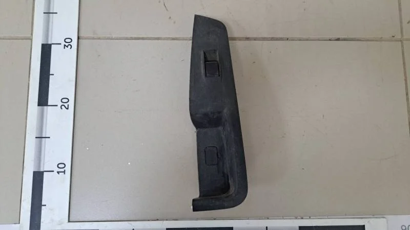 Накладка обшивки двери Mitsubishi Outlander XL (CW) 2006-2012