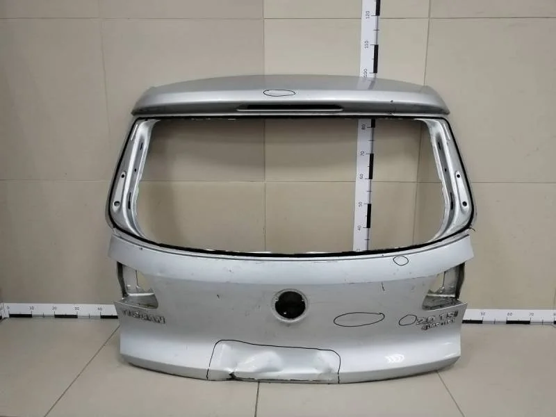 Дверь багажника Volkswagen Tiguan (5N2) 2011-2016