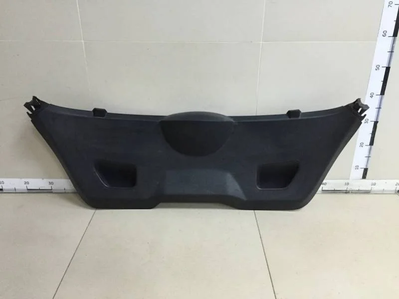 Обшивка двери багажника Peugeot 207 2006-2013