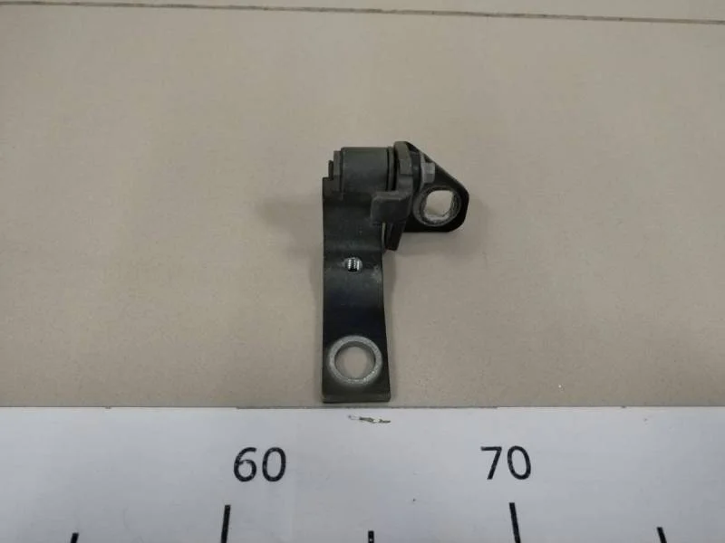 Петля двери передней правой нижняя Ford Mondeo 4 2007-2015