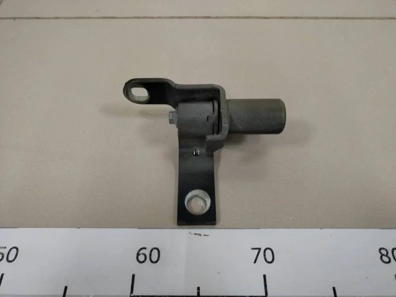 Петля двери передней правой верхняя Ford Mondeo 4 2007-2015