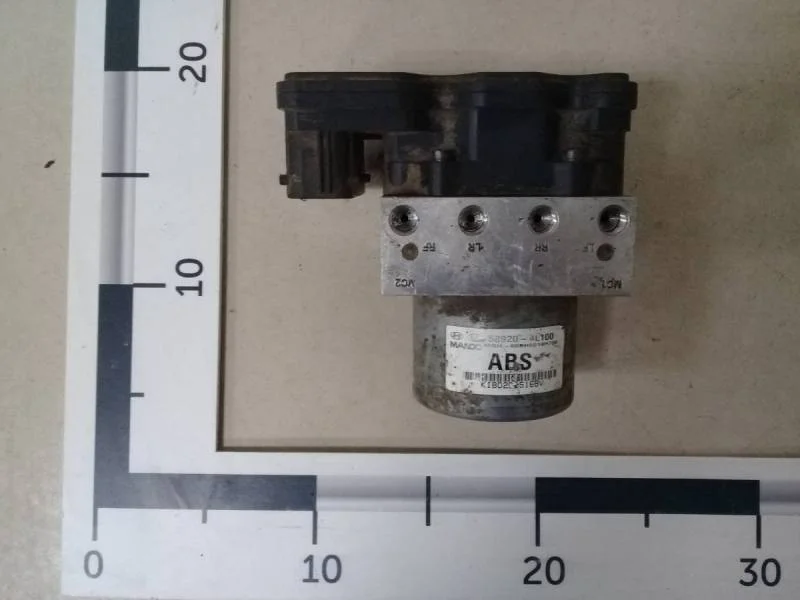 Блок ABS (насос) Hyundai Solaris 2010-2017