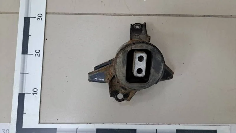 Опора двигателя левая Hyundai ix35 (LM) 2010-2015