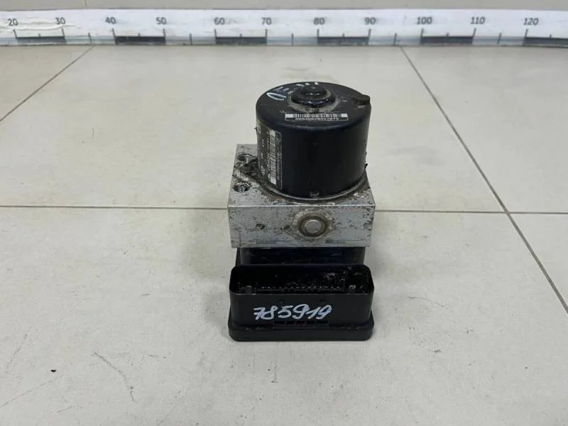 Блок ABS (насос) Volkswagen Golf 5 (1K) 2003-2009