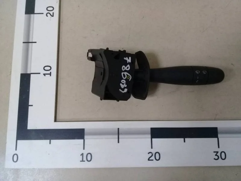 Переключатель стеклоочистителей Renault Logan (1) 2005-2014