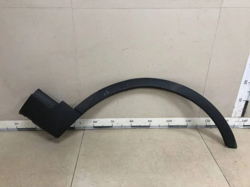 Накладка переднего крыла правого Ford Kuga (DR) 2008-2013