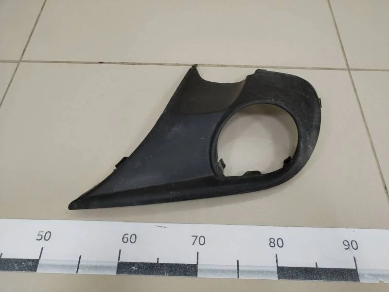 Решетка в бампер правая Volkswagen Touareg (7L) 2002-2010