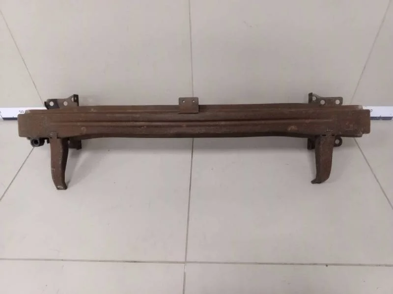 Усилитель переднего бампера Volkswagen Scirocco 2009-2015