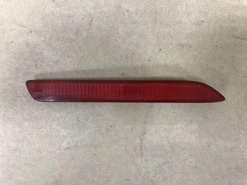 Отражатель в бампер задний правый Toyota Camry (V50) 2011-2017