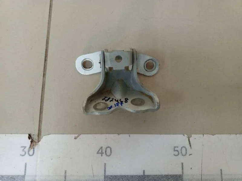 Петля двери задней правой верхняя Kia Rio 4 (FB) 2017>