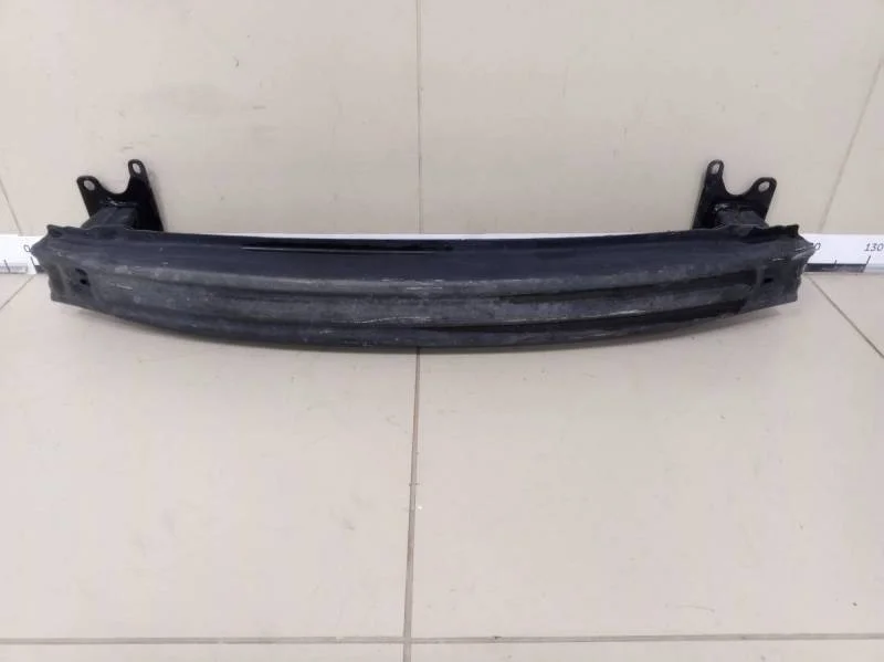 Усилитель переднего бампера Skoda Fabia (6Y) 1999-2007