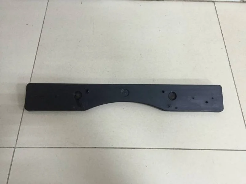 Накладка переднего бампера под номер Toyota Camry (V50) 2011-2017