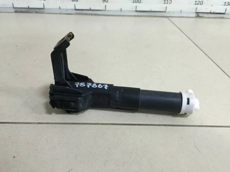 Форсунка омывателя фары Toyota Camry (V50) 2011-2017