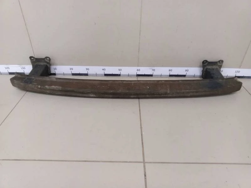 Усилитель заднего бампера Volkswagen Jetta (1K) 2006-2011