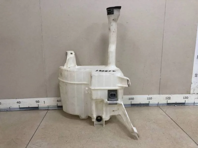 Бачок омывателя лобового стекла Toyota Camry (V50) 2011-2017