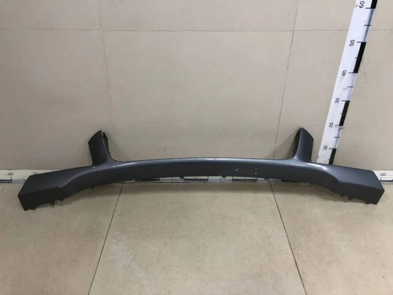 Накладка переднего бампера центральная BMW X3 E83 2004-2010