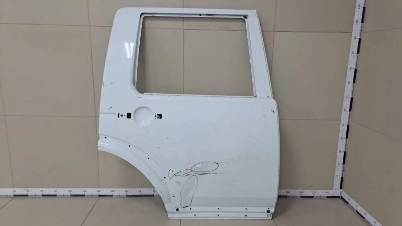 Дверь задняя правая Land Rover Discovery 3 2004-2009