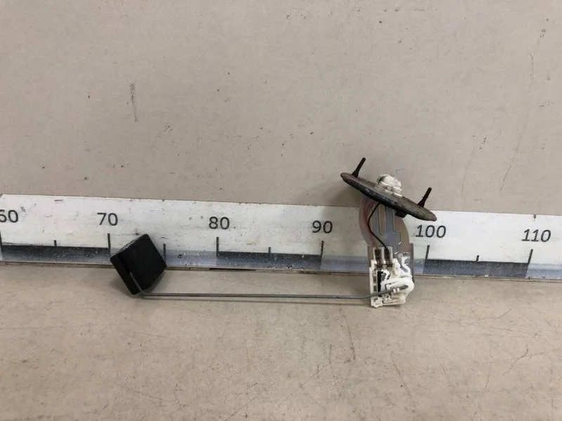 Датчик уровня топлива Suzuki Grand Vitara 2005-2015