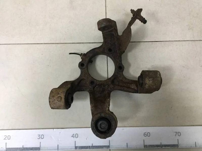 Кулак поворотный задний левый Suzuki Grand Vitara 2005-2015