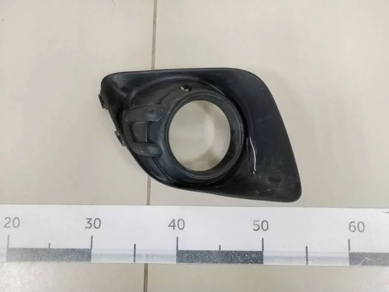 Рамка противотуманной фары левой Mitsubishi ASX (GA) 2010>