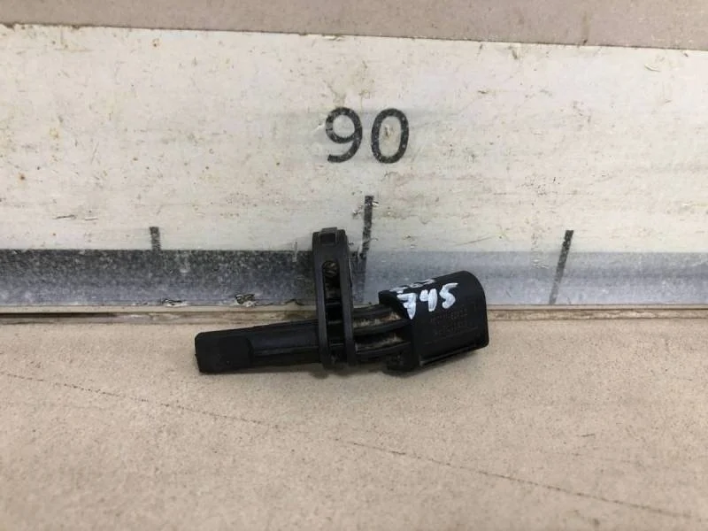 Датчик ABS передний правый Skoda Octavia (A5 1Z-) 2004-2013