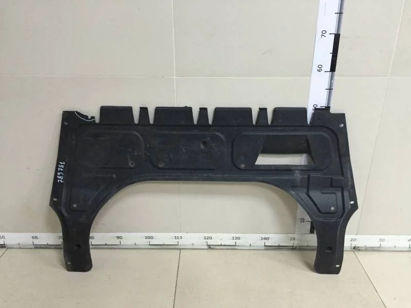 Пыльник двигателя центральный Skoda Fabia (NJ) 2014>