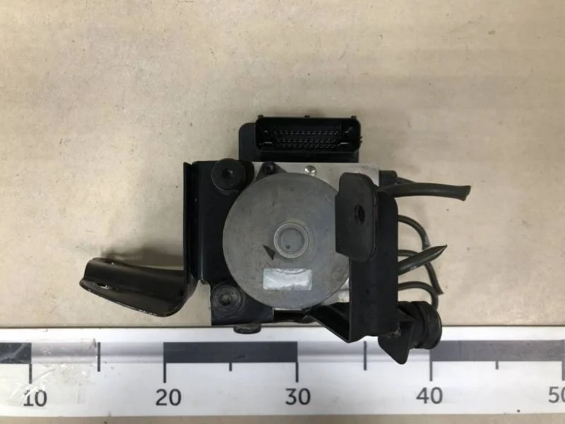 Блок ABS (насос) Kia Sorento (XM) 2009>