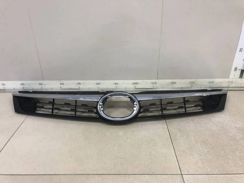 Решетка радиатора Toyota Camry (V50) 2011-2017