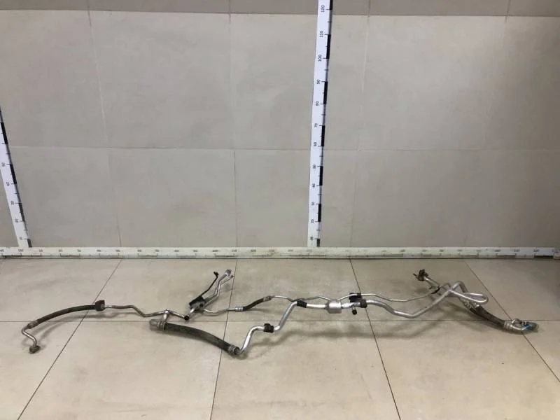 Трубка кондиционера Kia Sorento (XM) 2009>