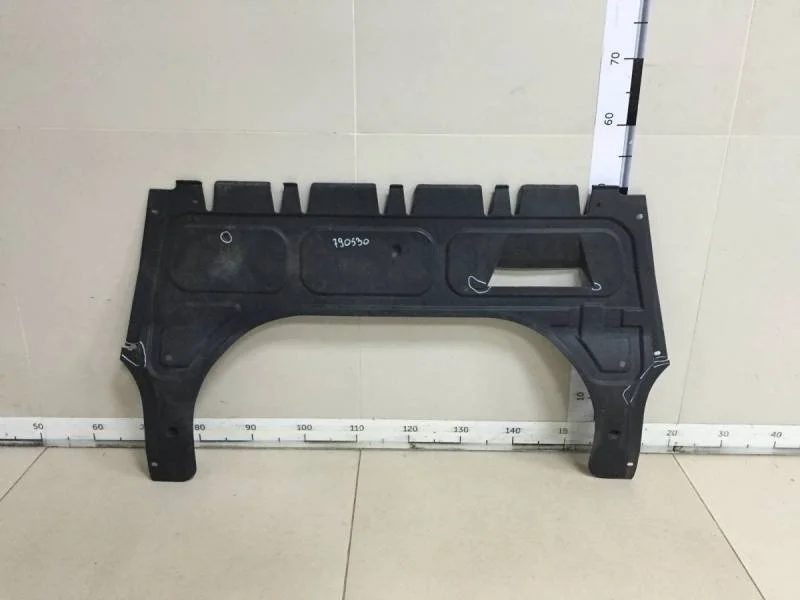 Пыльник двигателя центральный Skoda Fabia (NJ) 2014>