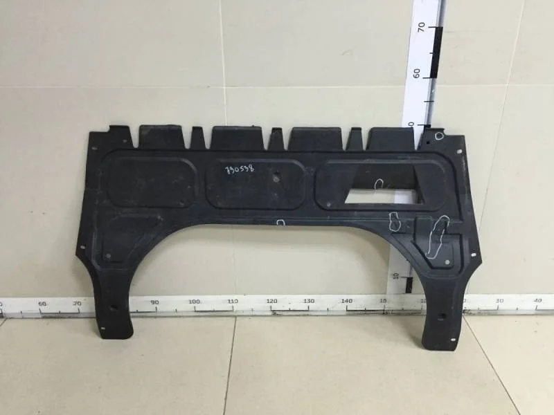 Пыльник двигателя центральный Skoda Fabia (NJ) 2014>