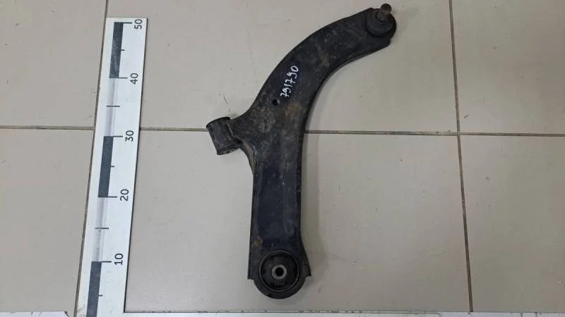 Рычаг передний правый Nissan Tiida (C11) 2007-2014