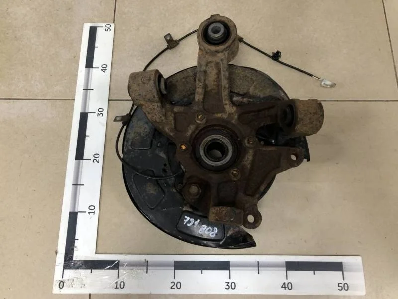 Кулак поворотный задний правый Suzuki Grand Vitara 2005-2015