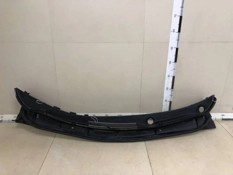 Решетка стеклооч. (планка под лобовое стекло, жабо) Hyundai Solaris 2010-2017