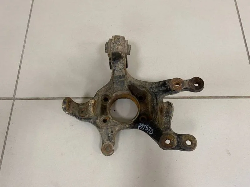 Кулак поворотный задний правый Hyundai Sonata 6 (YF) 2010-2014