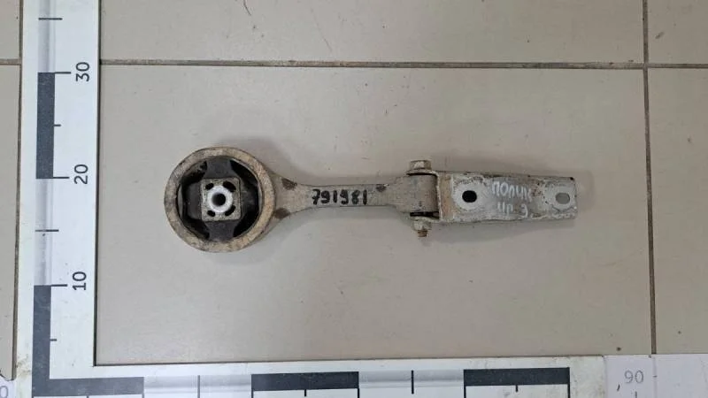 Опора двигателя задняя Skoda Fabia (6Y) 1999-2007