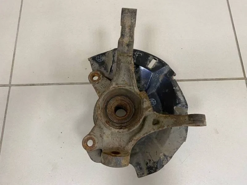 Кулак поворотный передний правый Hyundai Solaris 2017>