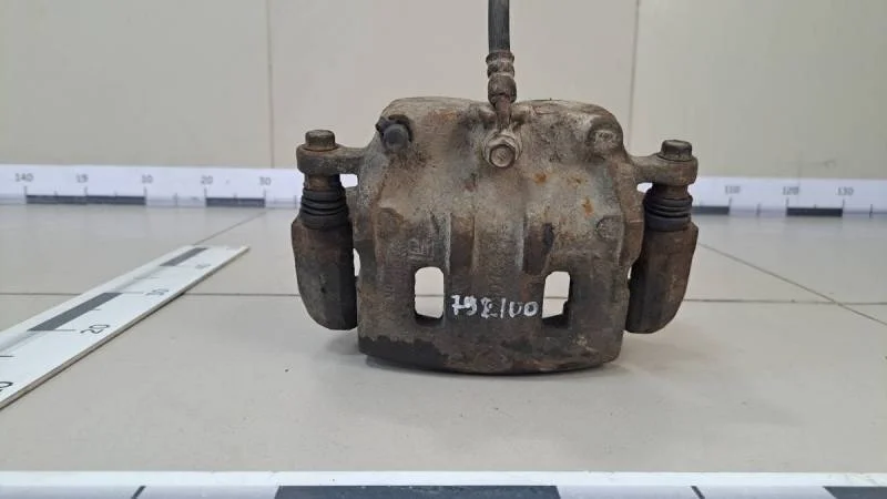 Суппорт передний правый Opel Antara 2007-2015