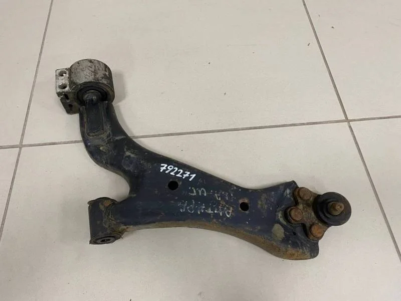 Рычаг передний левый Opel Antara 2007-2015