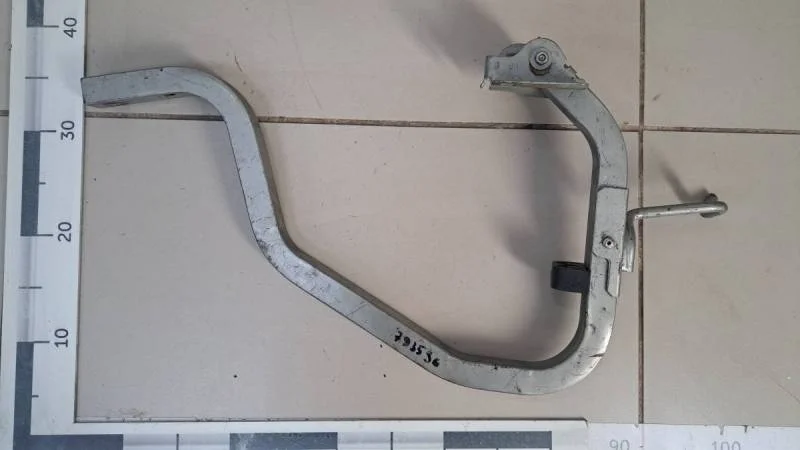 Петля крышки багажника Renault Logan (2) 2014>