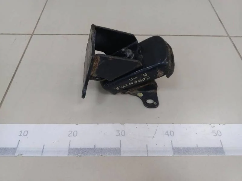 Опора двигателя Kia Sorento (BL, JC) 2002-2009