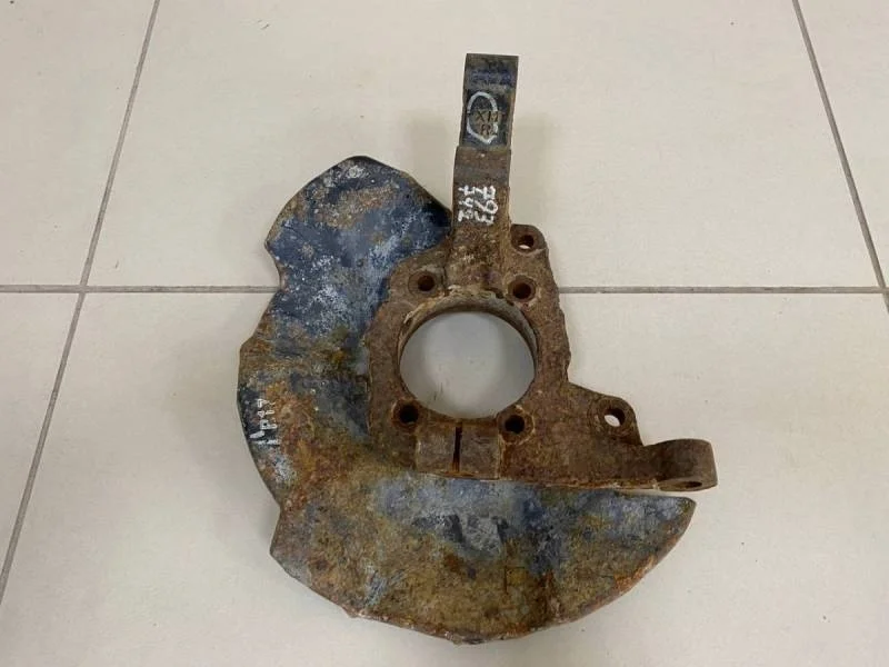 Кулак поворотный передний правый Kia Sorento (XM) 2009>